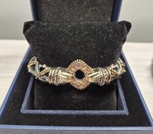 Elegant Two-Tone Women's Bracelet